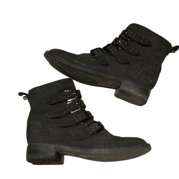 Blondo - Women’s Buckle Suede Ankle Booties - Picture 3 of 9